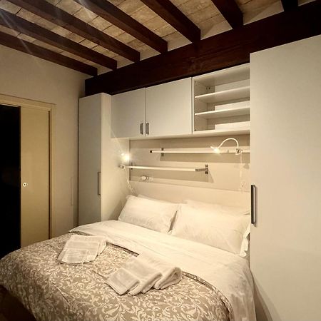 Niki O. Apartments Parma Kültér fotó