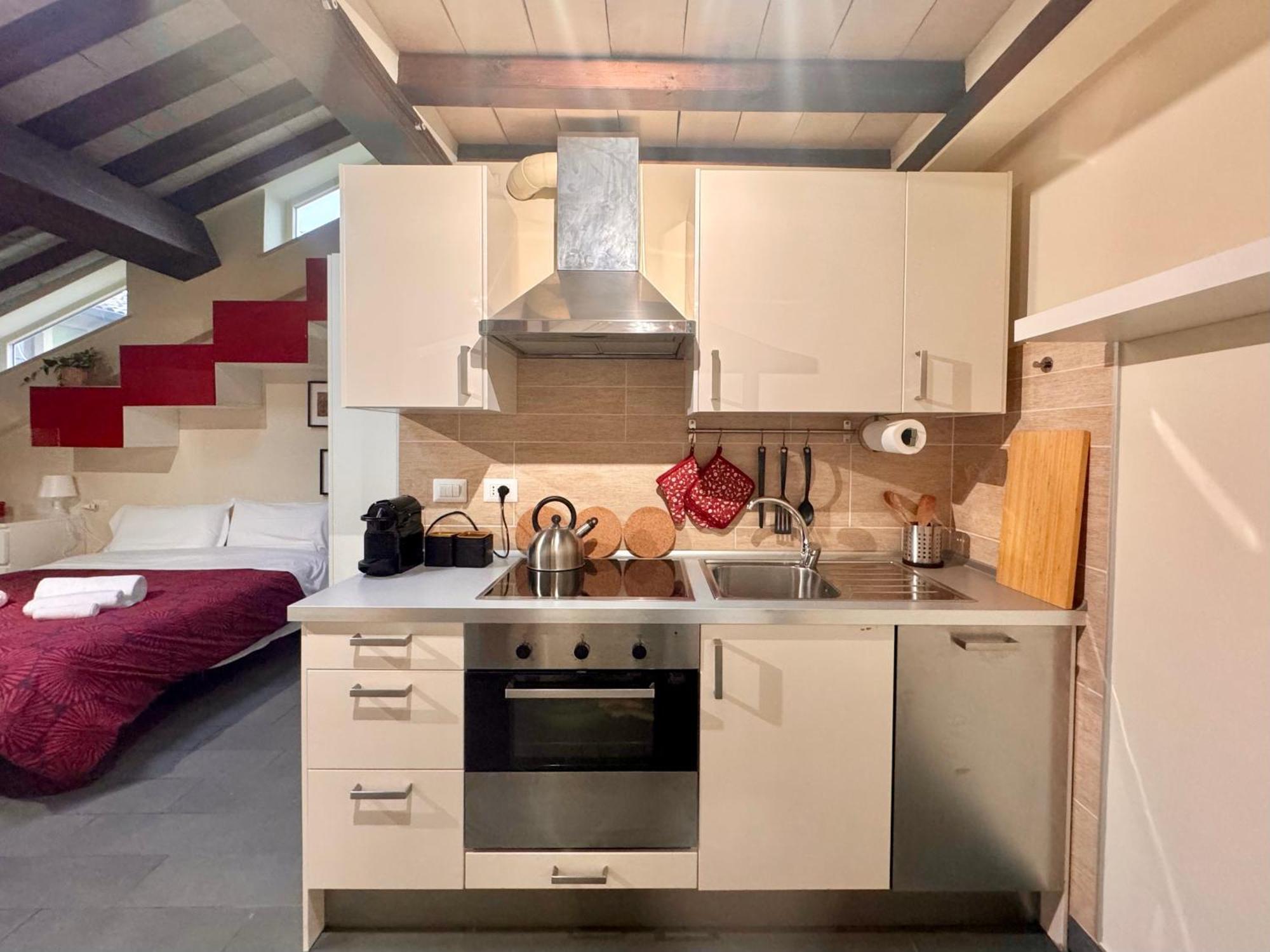Niki O. Apartments Parma Szoba fotó