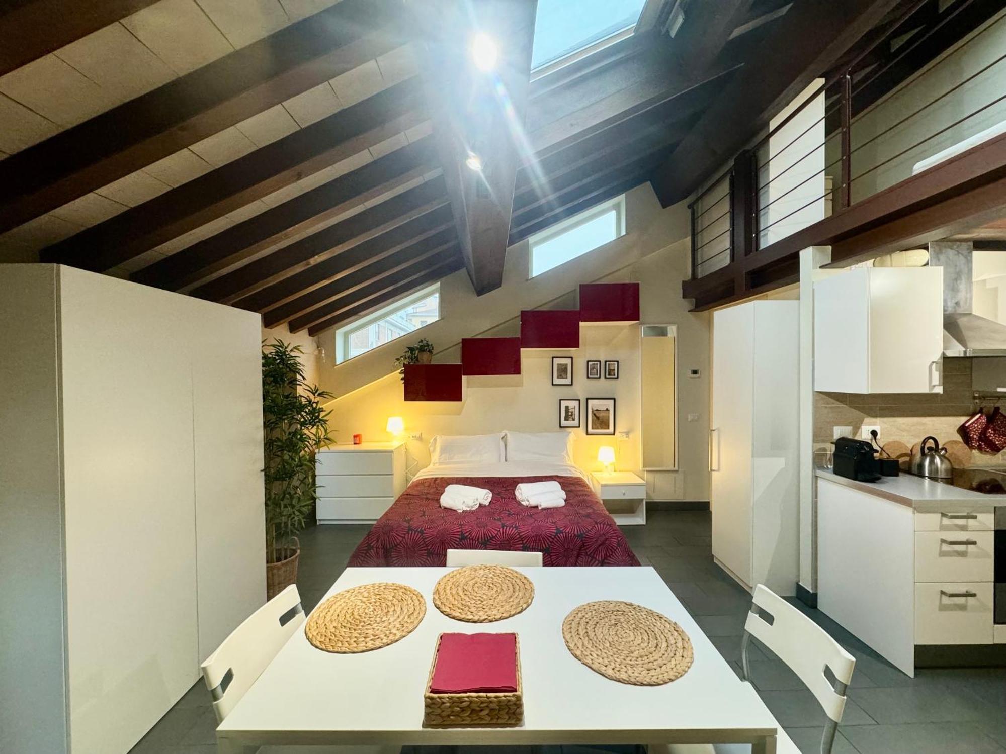 Niki O. Apartments Parma Szoba fotó