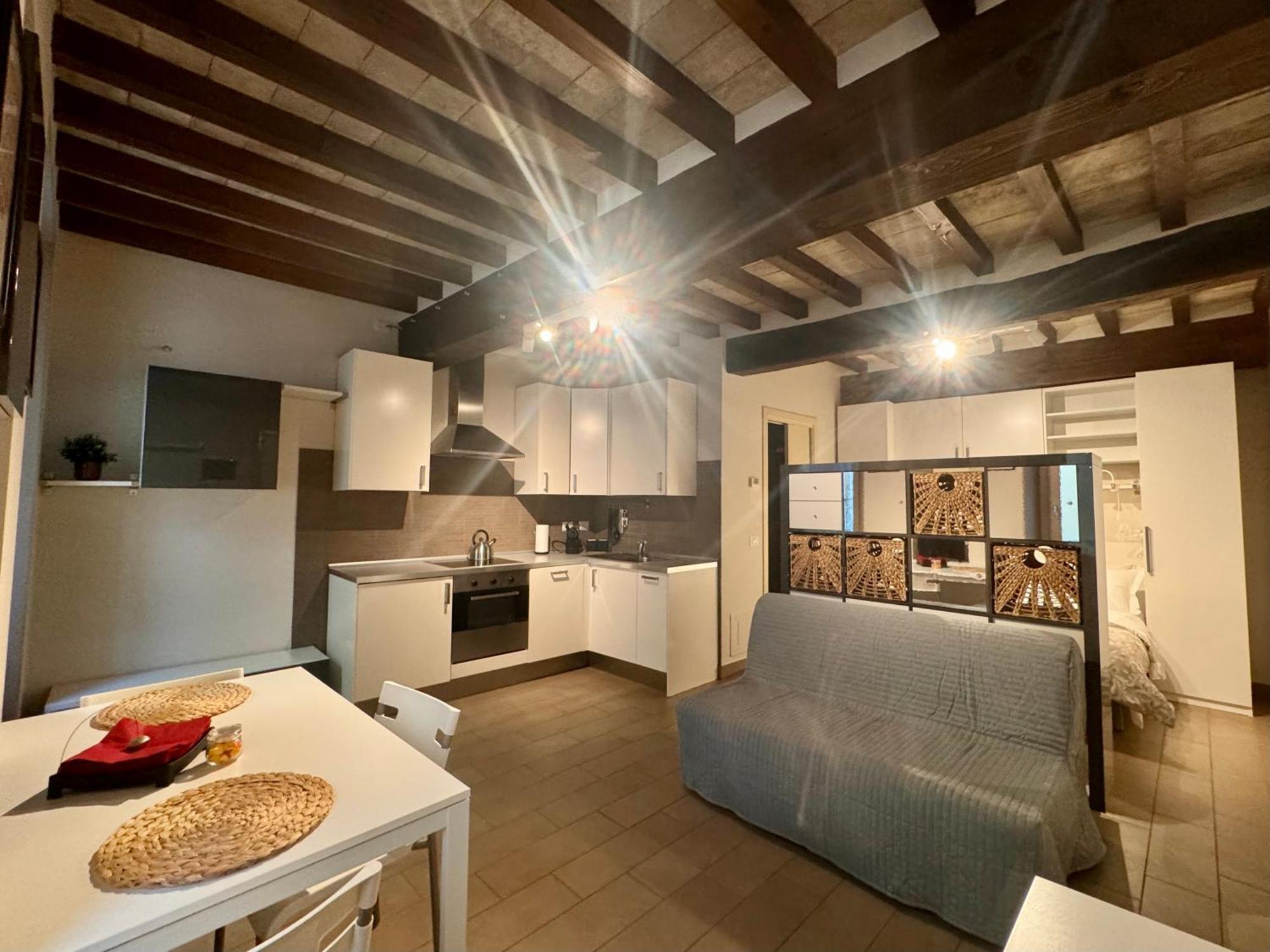 Niki O. Apartments Parma Szoba fotó