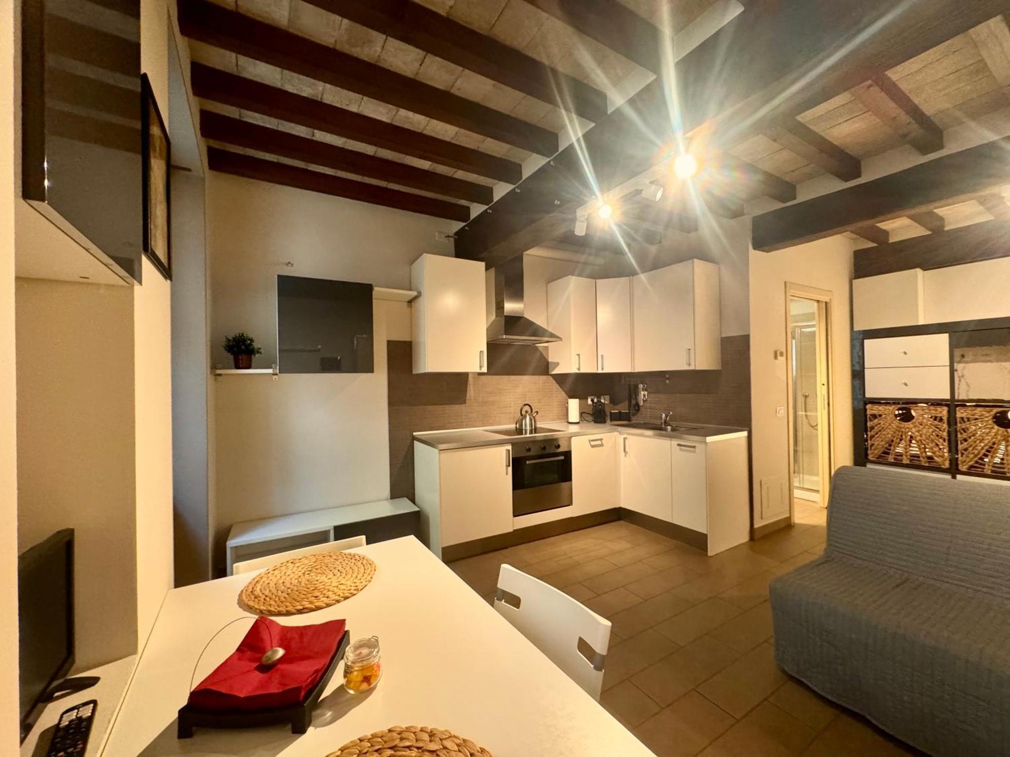 Niki O. Apartments Parma Szoba fotó